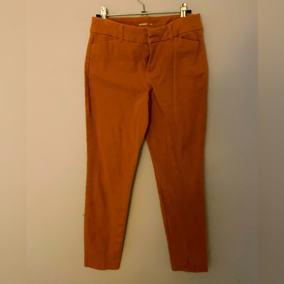 Old Navy Pants - Old Navy pixie pants